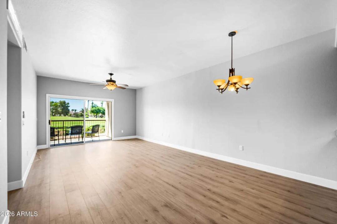 Real Estate Picture 4