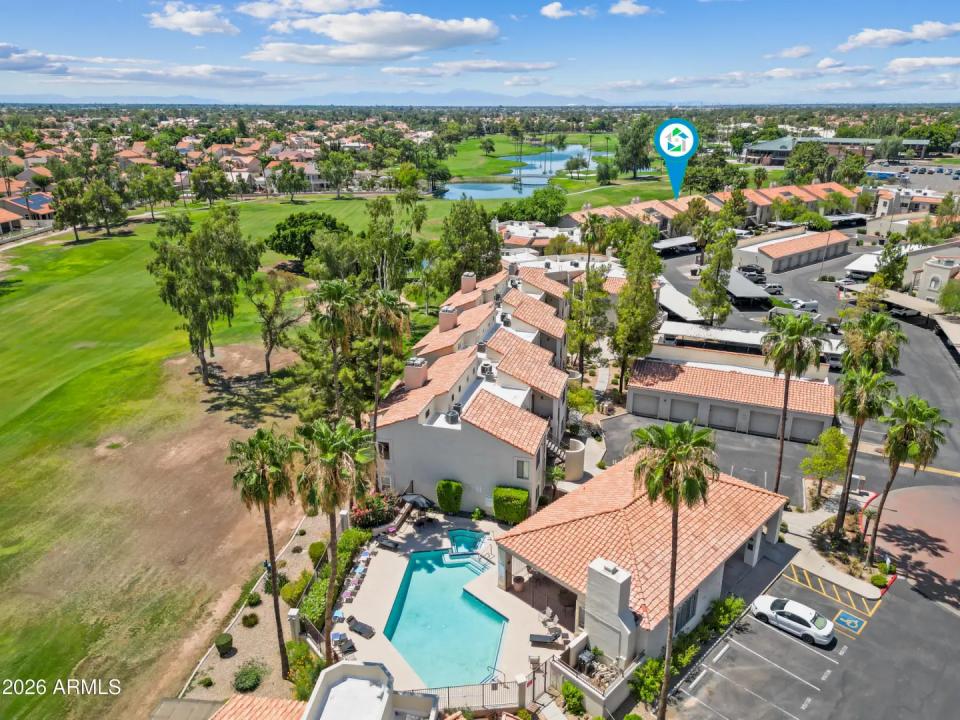 Real Estate Picture 32