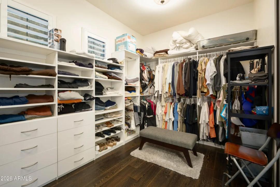 Real Estate Picture 14