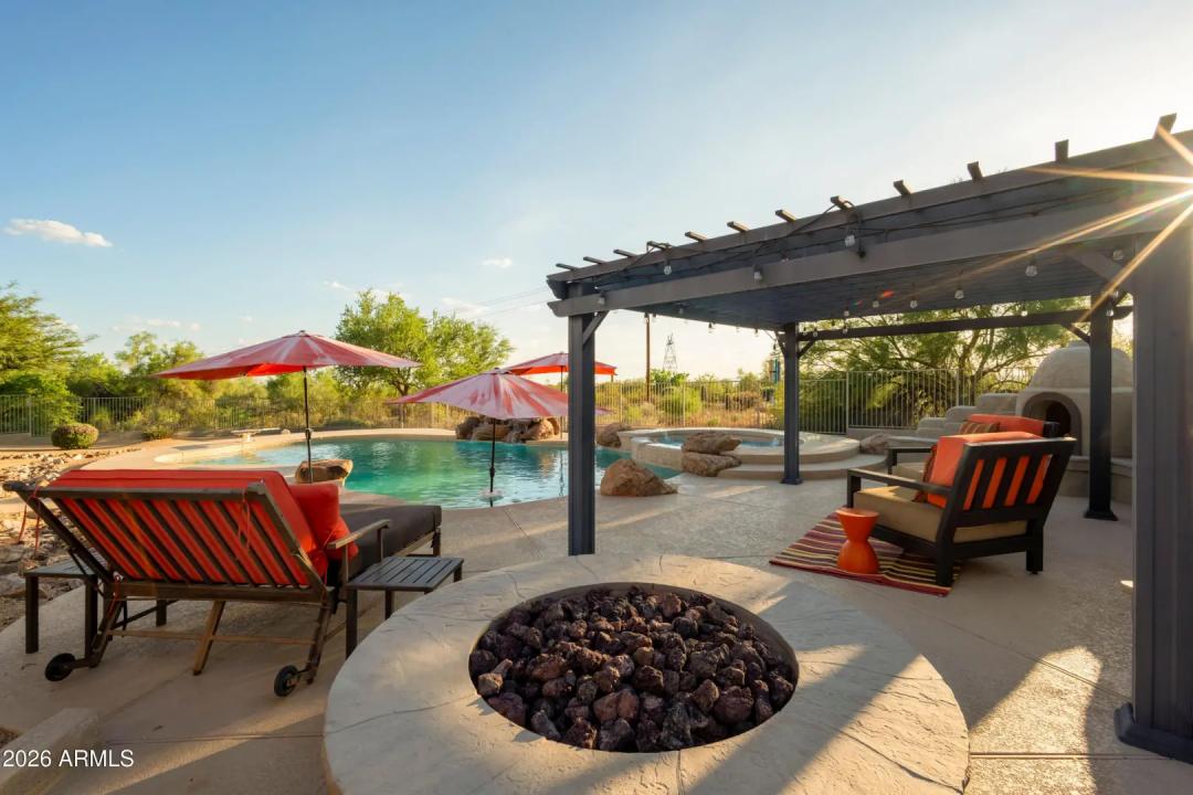 Real Estate Picture 2