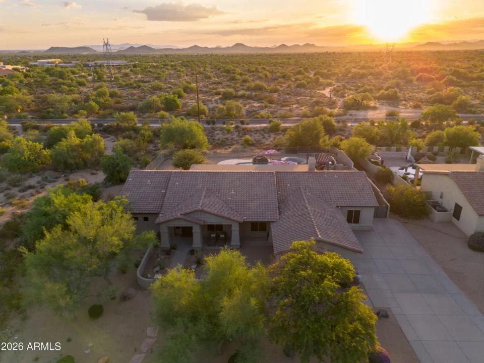 Real Estate Picture 1