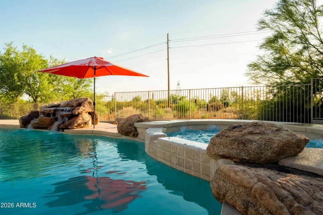 Real Estate Picture 23