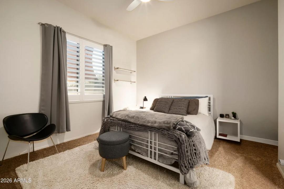 Real Estate Picture 17