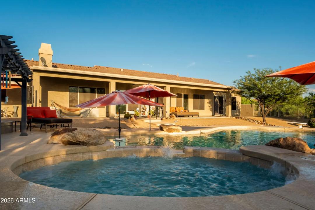 Real Estate Picture 24