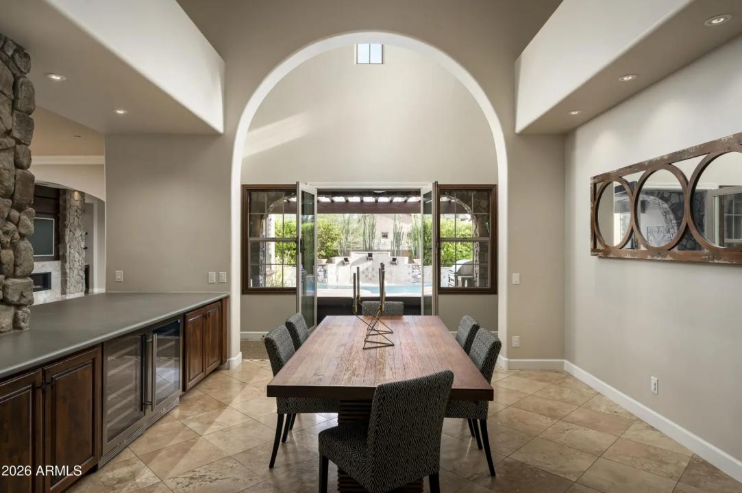 Real Estate Picture 6