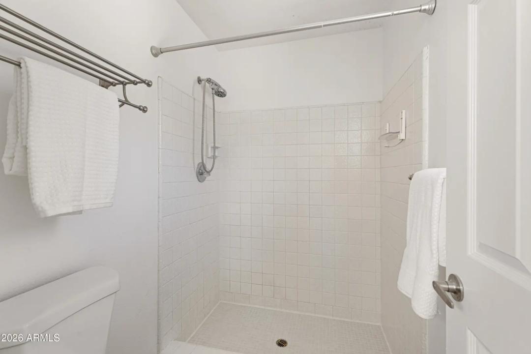 Real Estate Picture 21