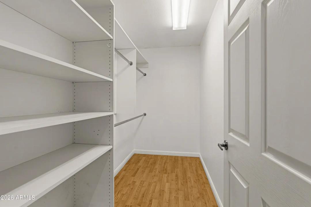 Real Estate Picture 14