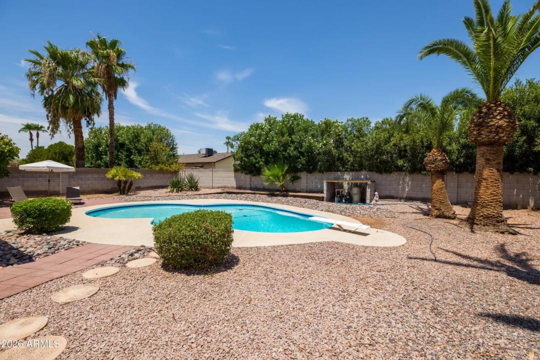 Real Estate Picture 30