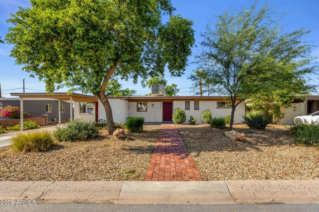 Real Estate Picture 1