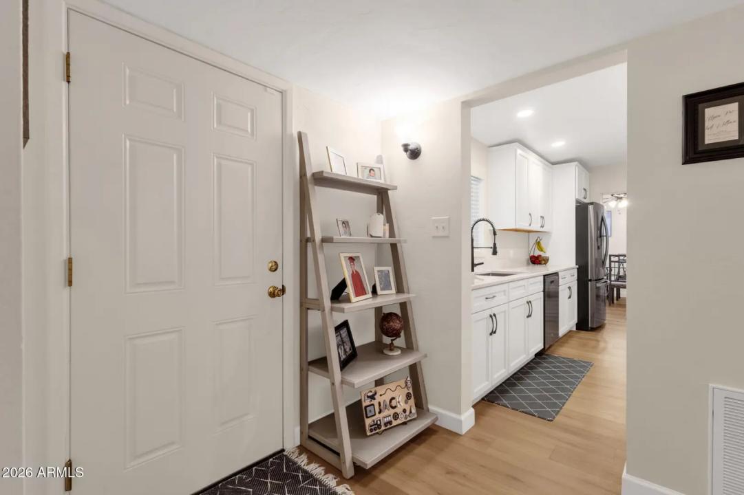 Real Estate Picture 5