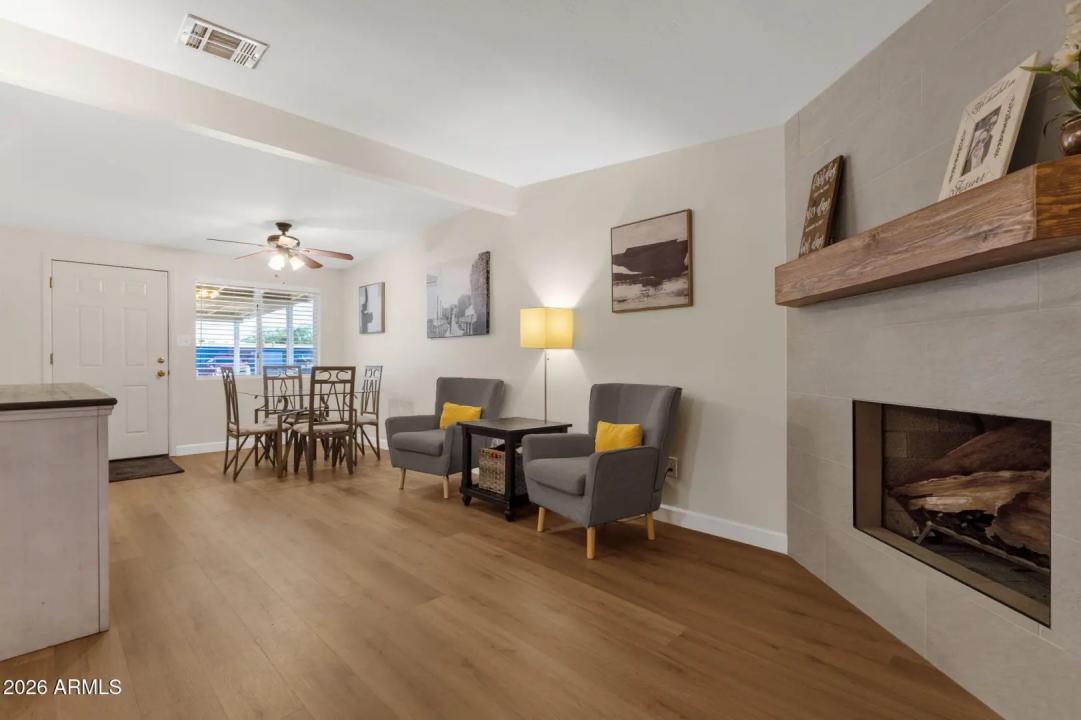 Real Estate Picture 15