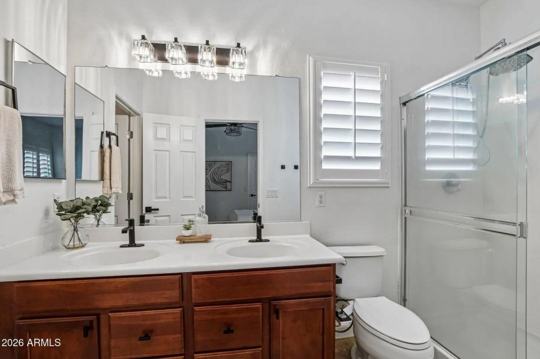 Real Estate Picture 20