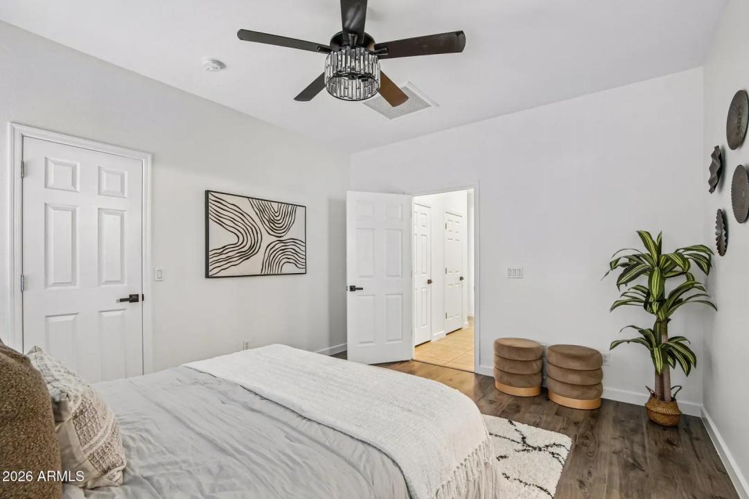 Real Estate Picture 19