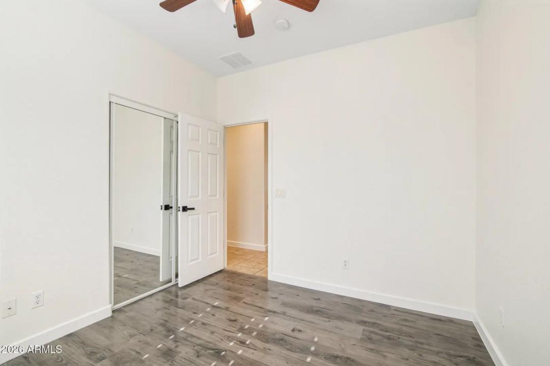 Real Estate Picture 26