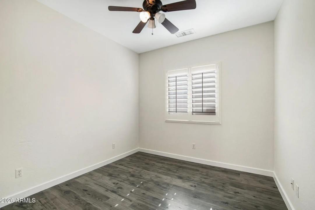 Real Estate Picture 27