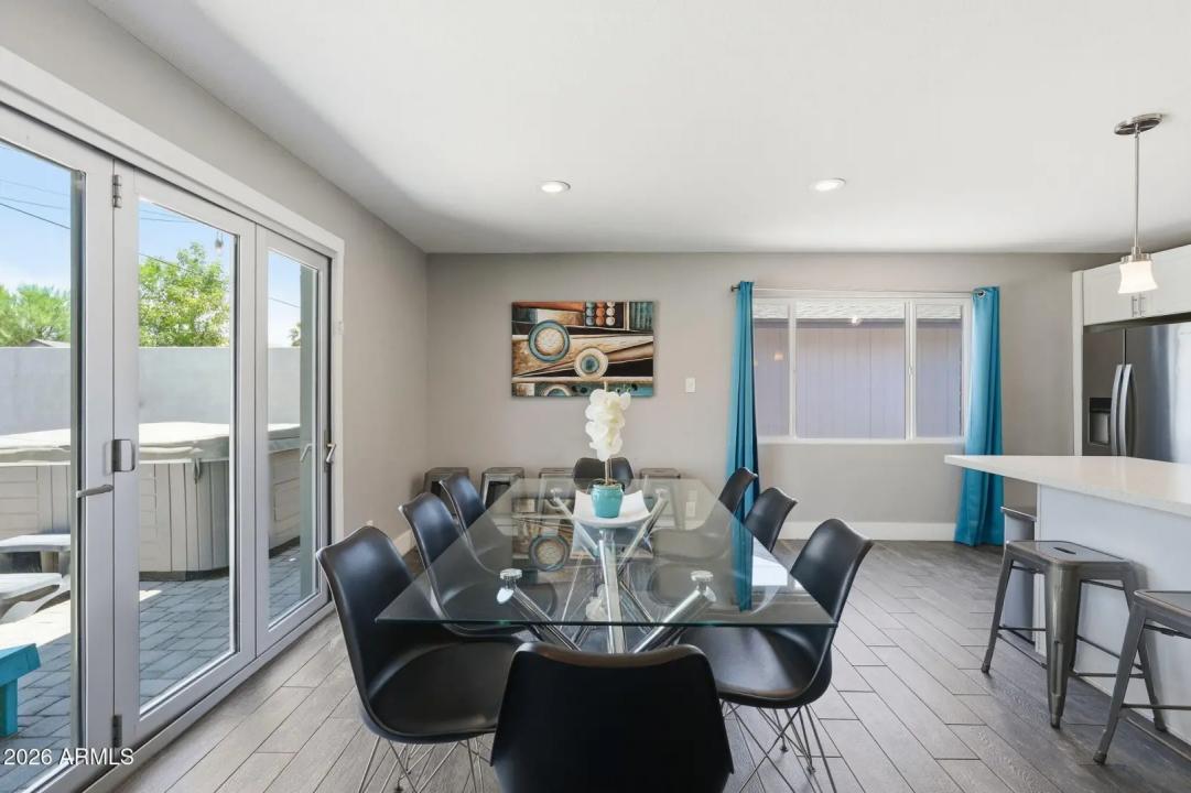 Real Estate Picture 12