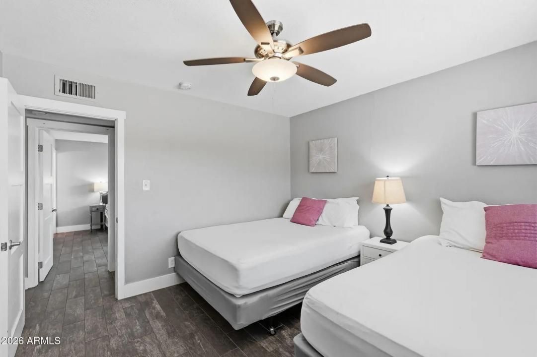 Real Estate Picture 18