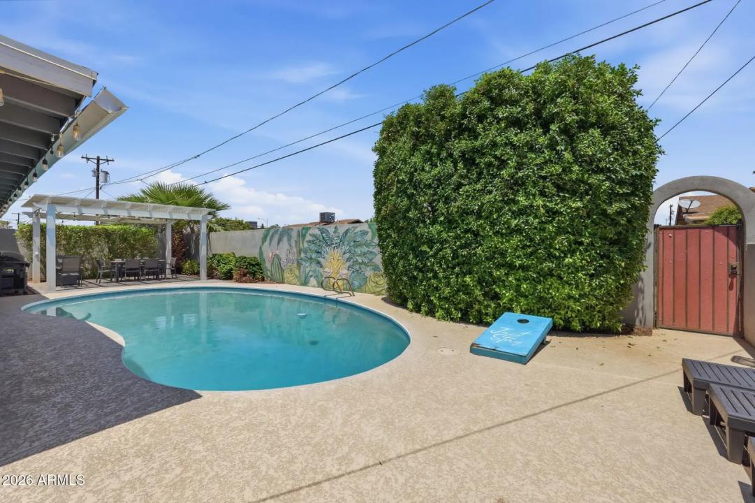 Real Estate Picture 34
