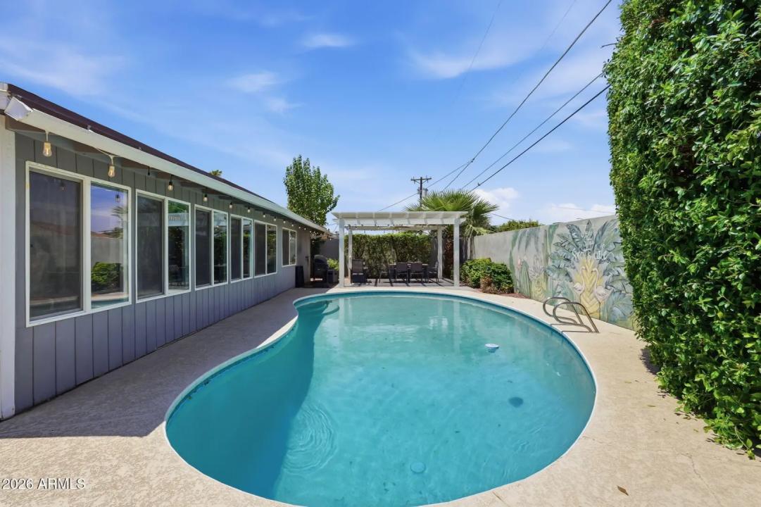 Real Estate Picture 35