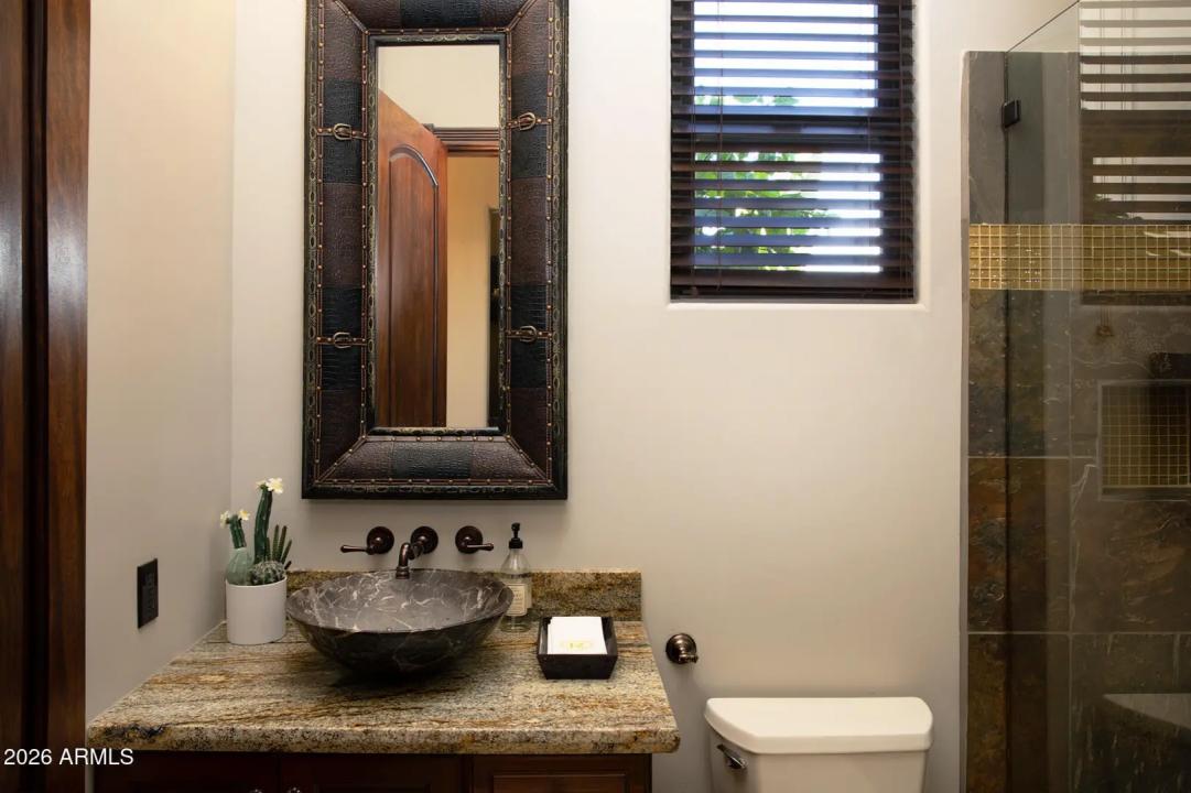 Real Estate Picture 32