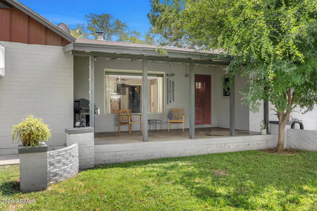 Real Estate Picture 2
