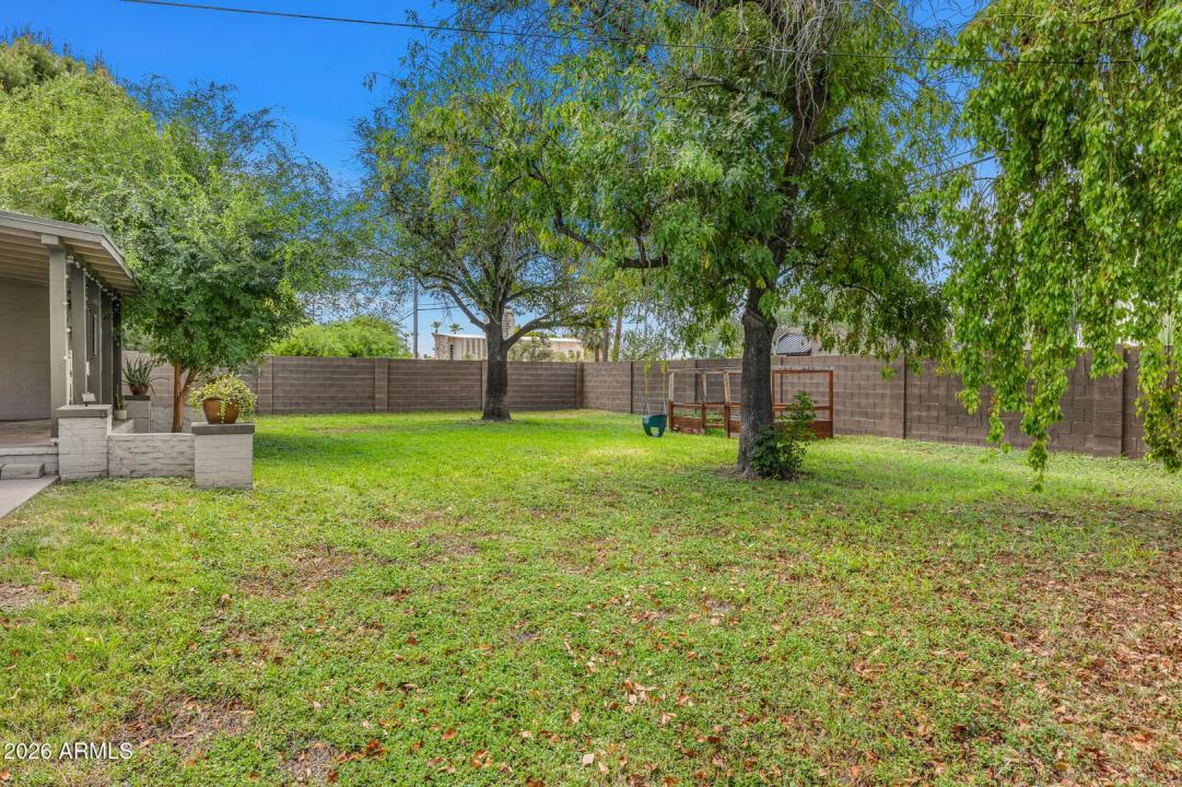 Real Estate Picture 15