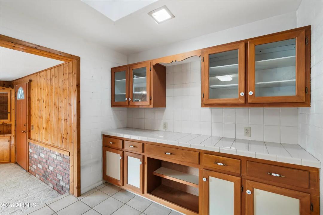 Real Estate Picture 13