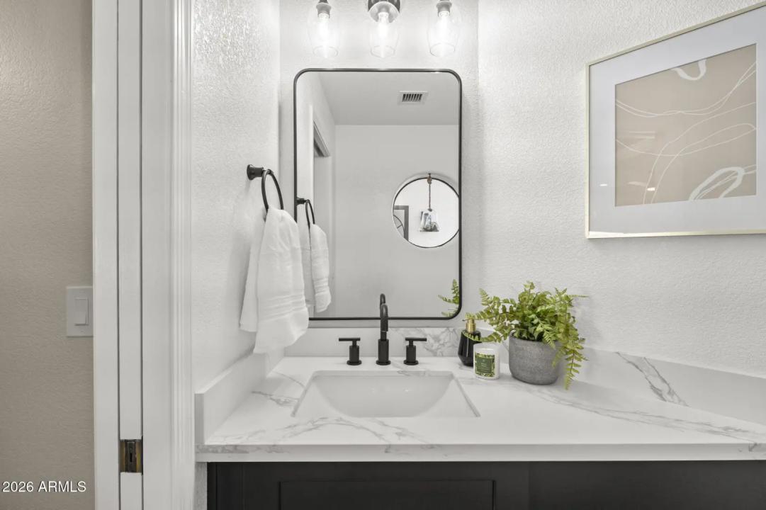 Real Estate Picture 30