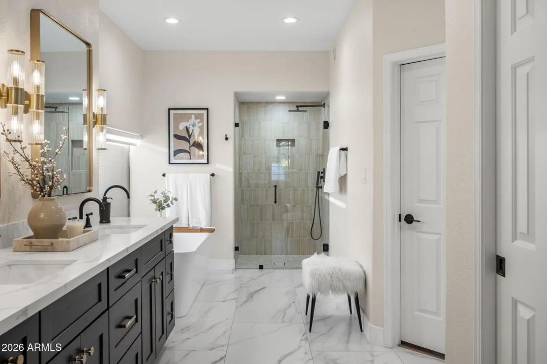 Real Estate Picture 21