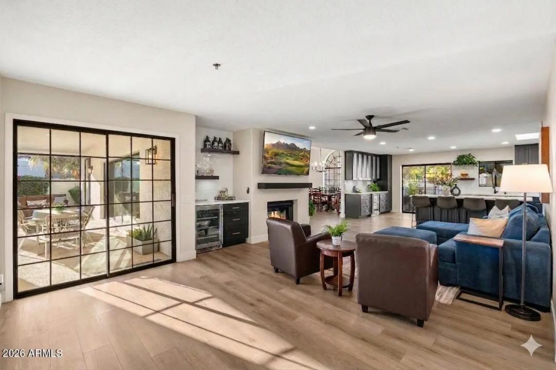 Real Estate Picture 13
