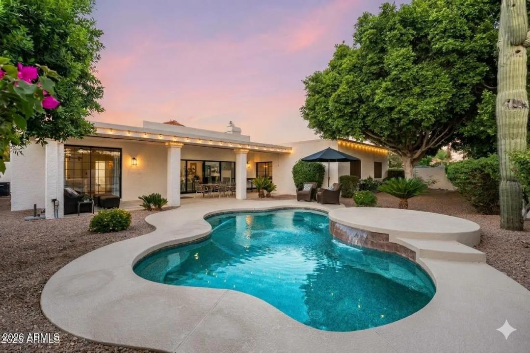 Real Estate Picture 5