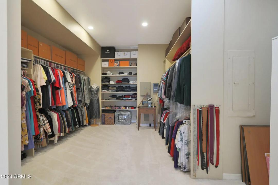 Real Estate Picture 13