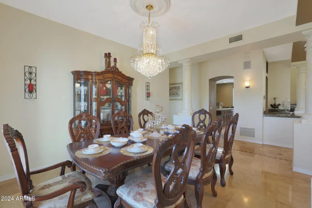 Real Estate Picture 18
