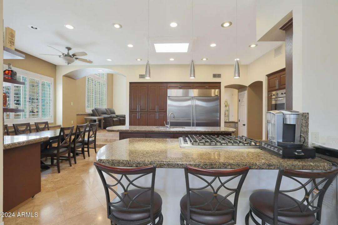 Real Estate Picture 25