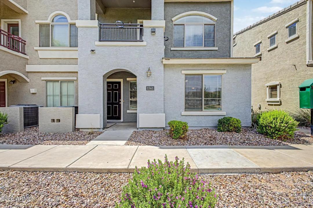 Real Estate Picture 1