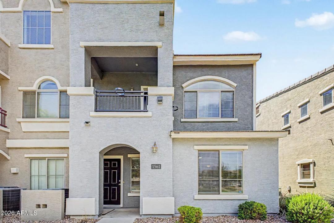 Real Estate Picture 2