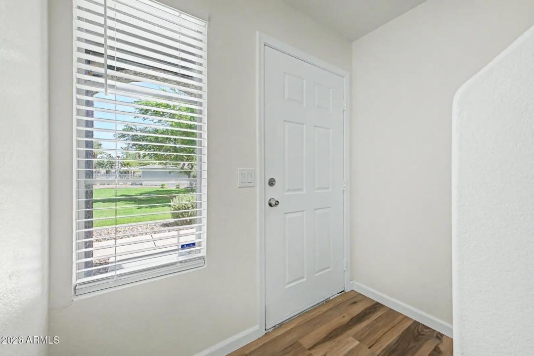 Real Estate Picture 7