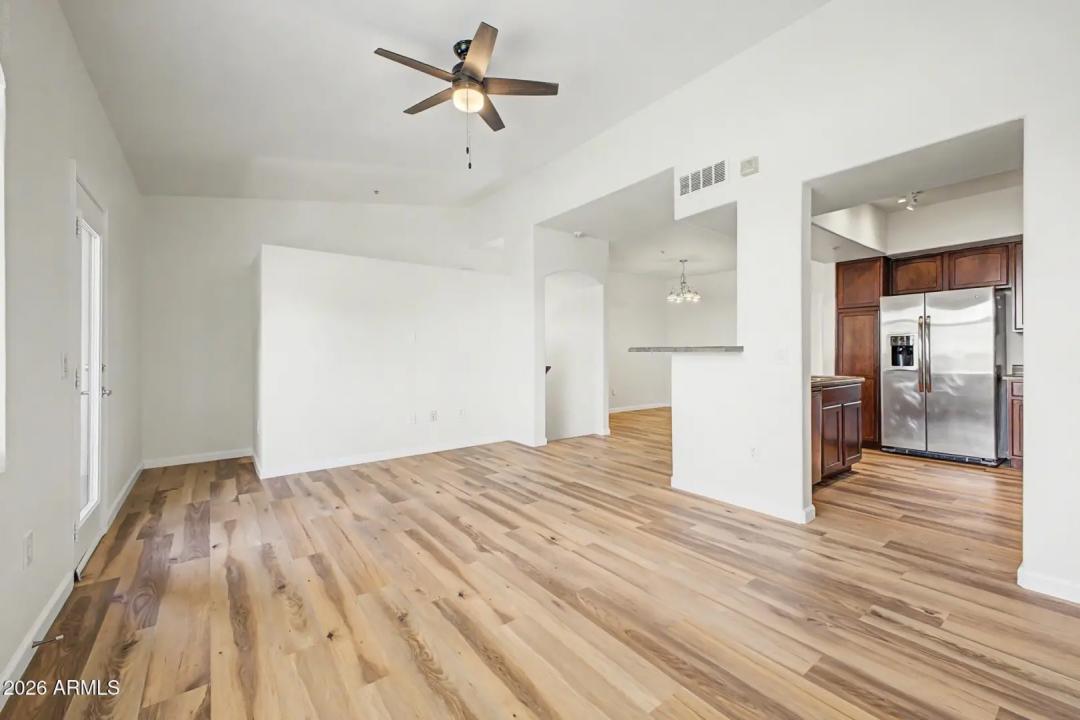 Real Estate Picture 9