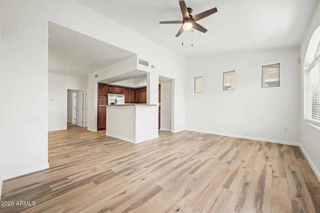 Real Estate Picture 10