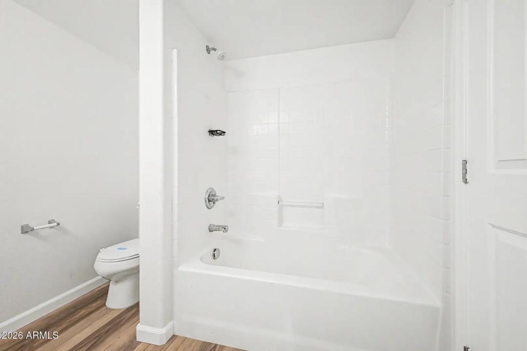 Real Estate Picture 20