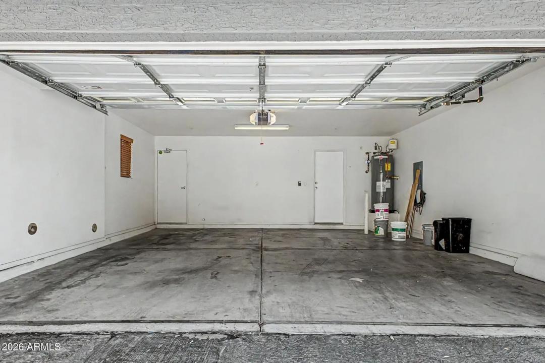 Real Estate Picture 30
