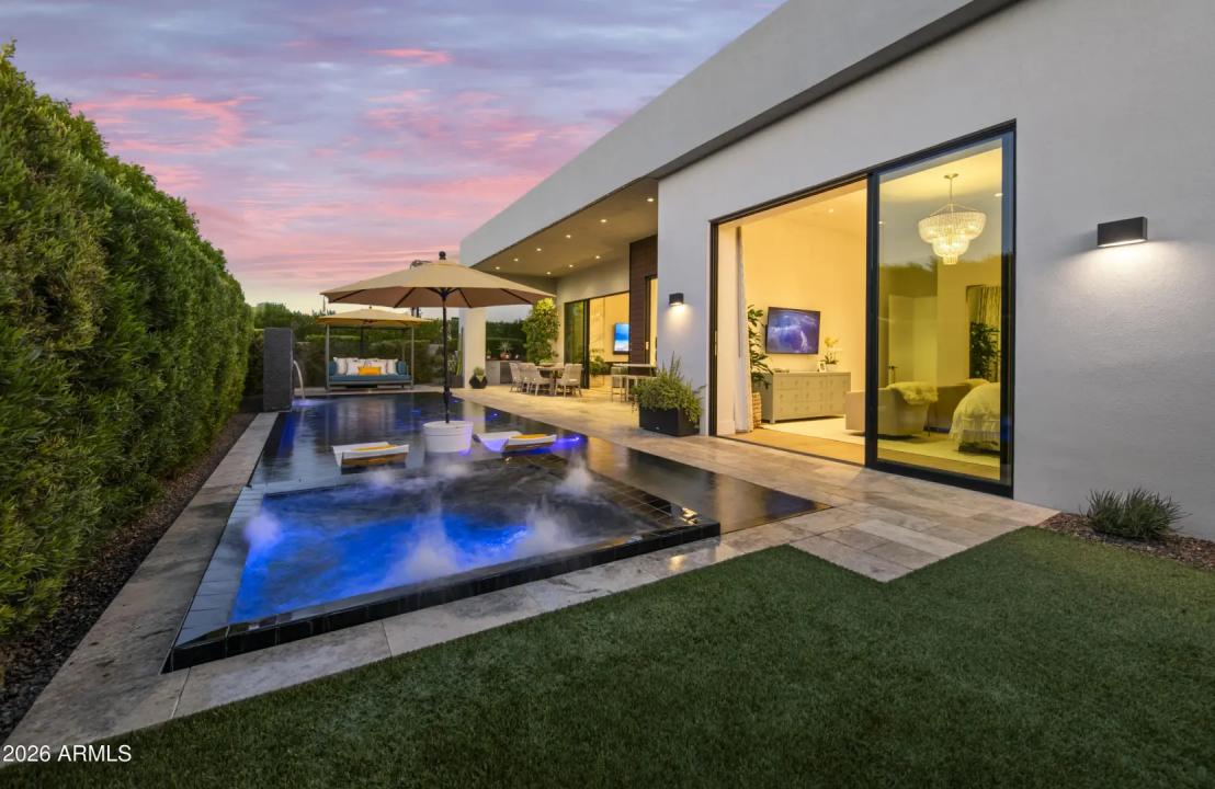 Real Estate Picture 9