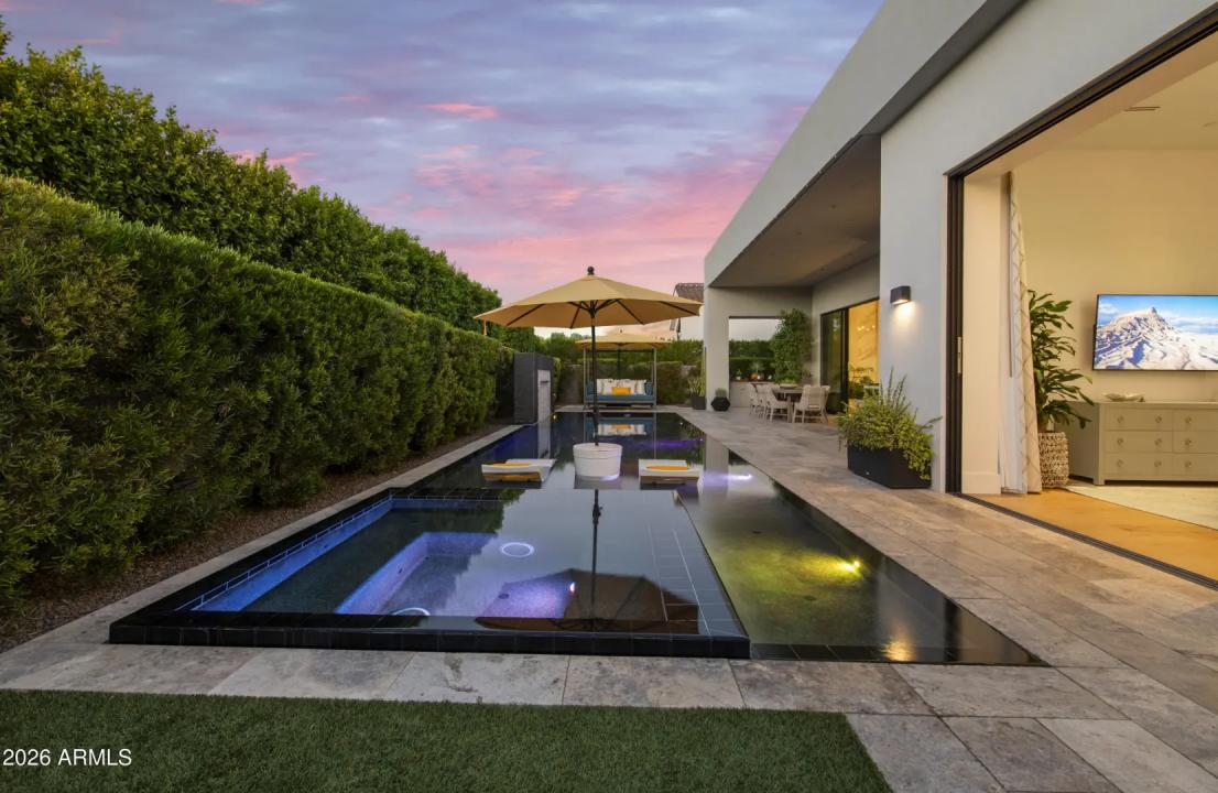 Real Estate Picture 10