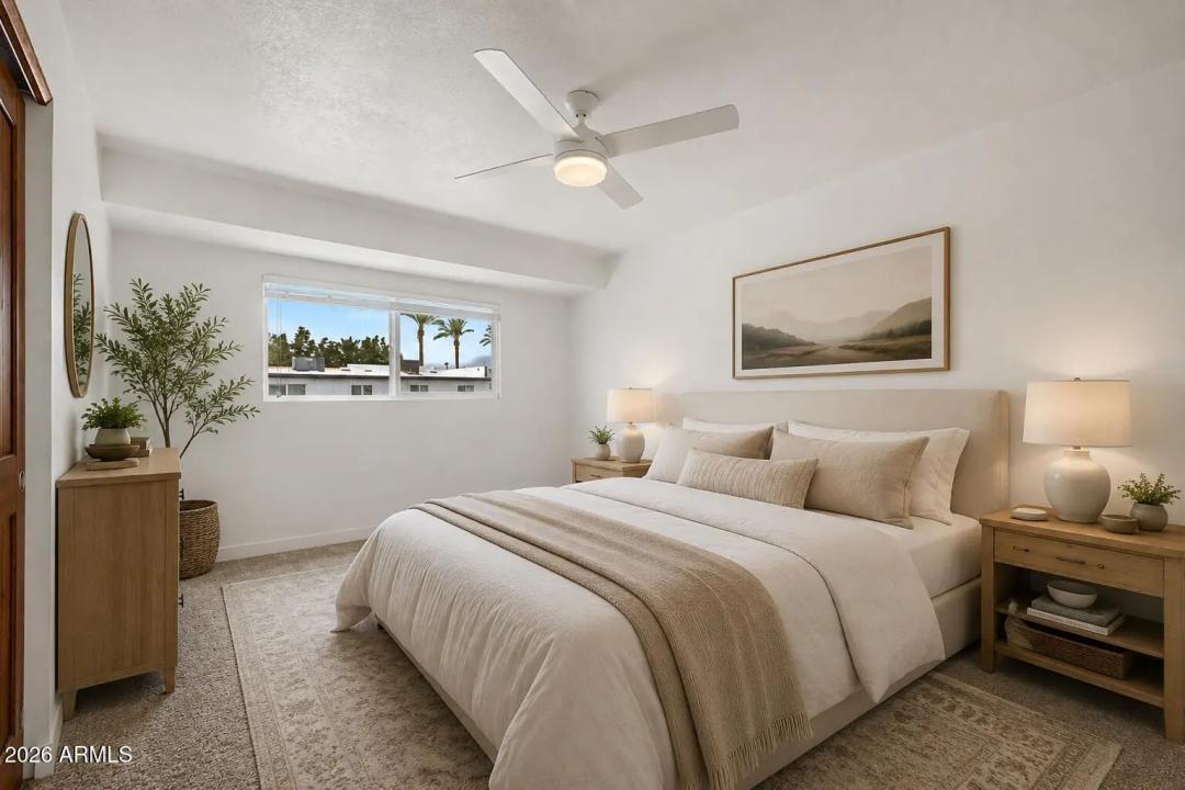 Real Estate Picture 12