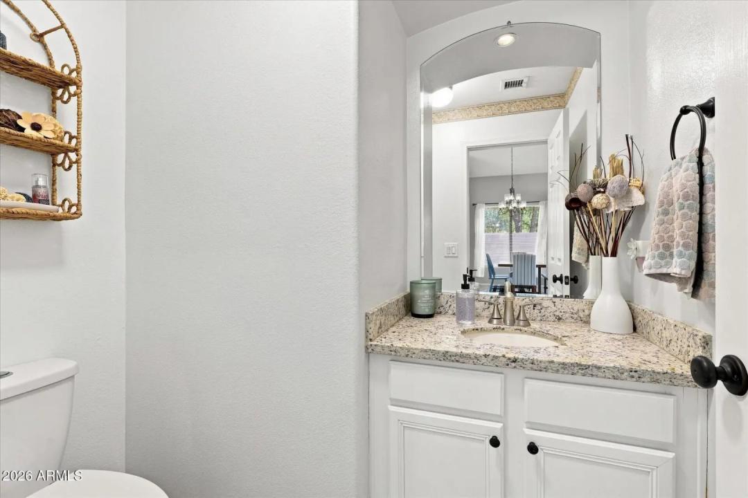 Real Estate Picture 21