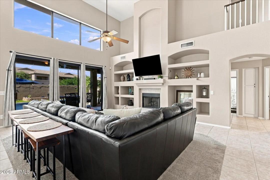 Real Estate Picture 19