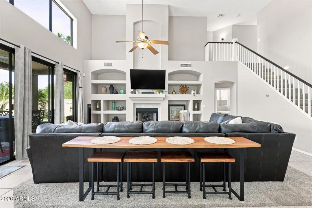Real Estate Picture 16