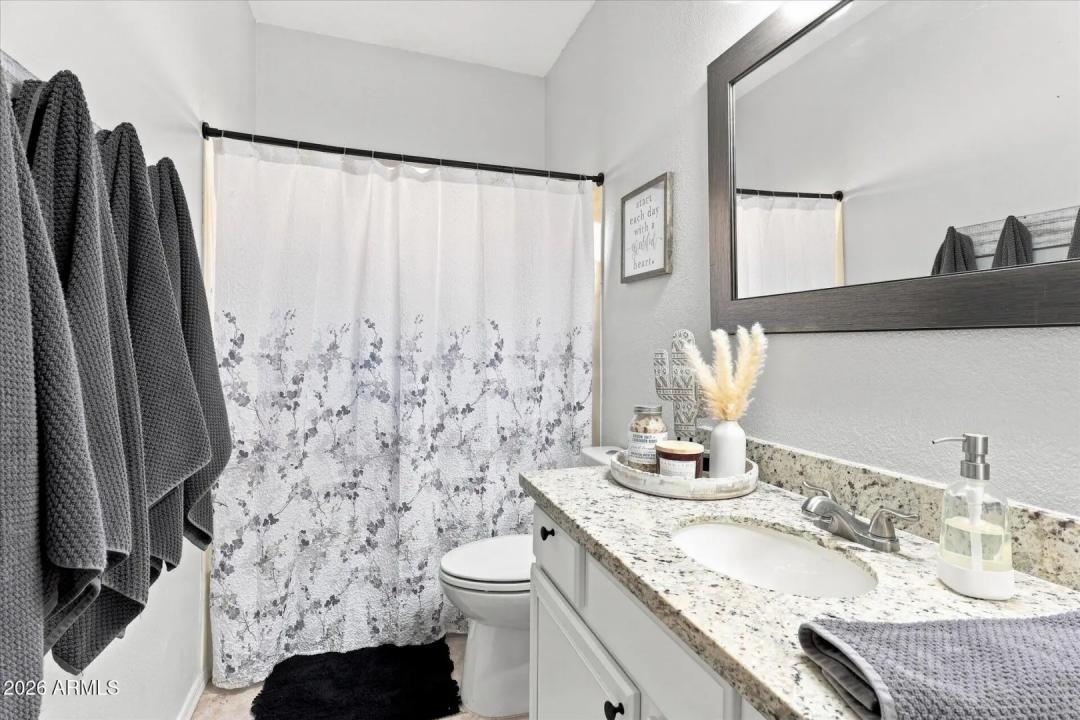Real Estate Picture 26