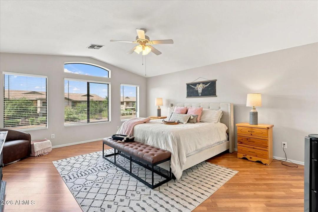 Real Estate Picture 28