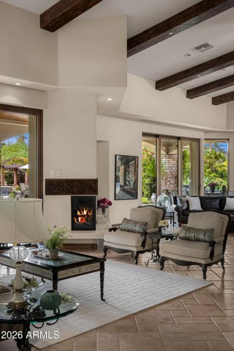 Real Estate Picture 5
